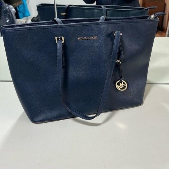 MICHAEL KORS Jet Set large Navy Saffiano Leather Tote Bag Pre-owned